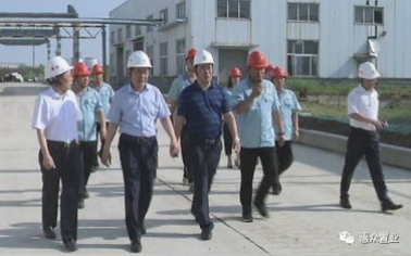 【相關(guān)新聞】區(qū)委副書(shū)記、區(qū)長(zhǎng)張瑞杰到惠眾財(cái)金建材科技有限公司調(diào)研