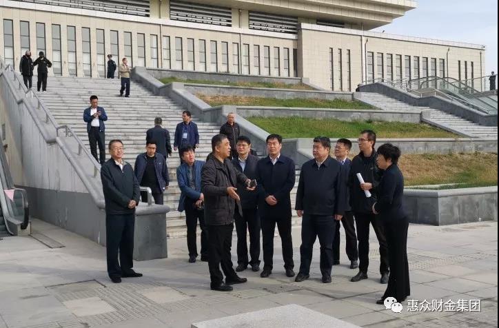 市委常委、統(tǒng)戰(zhàn)部部長李家良到濱州市火車站督導(dǎo)創(chuàng)城工作(圖2)