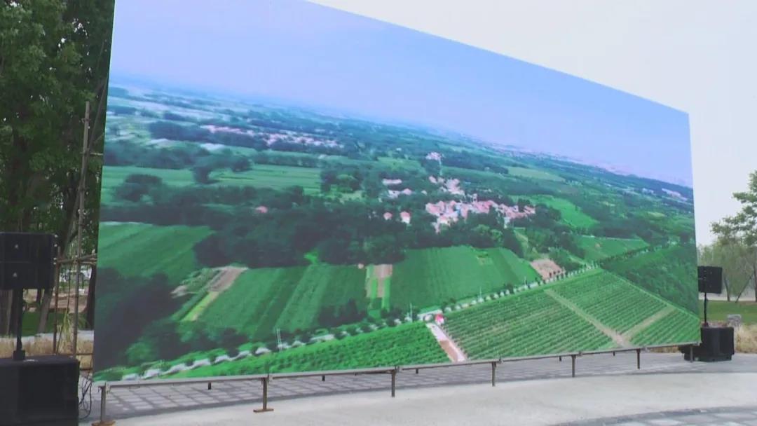 全市林水會(huì)戰(zhàn)觀摩團(tuán)前往黃河之星生態(tài)園觀摩(圖2)