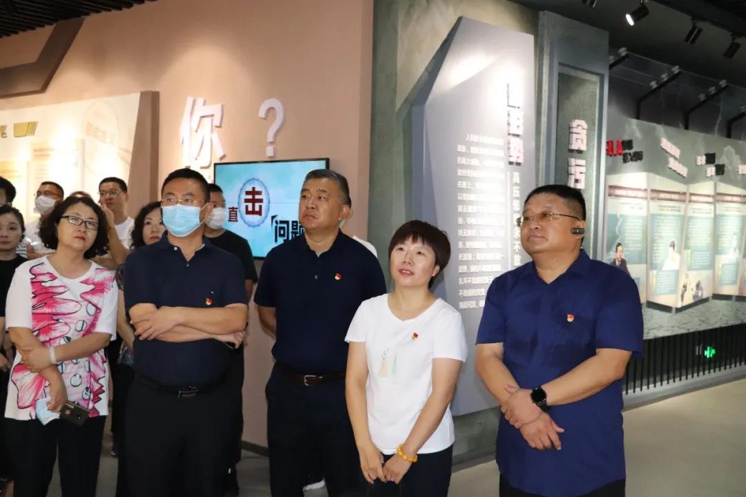 中共濱州市惠眾財(cái)金投資集團(tuán)有限公司委員會 組織參觀濱城區(qū)廉政警示教育基地(圖5) 中共濱州市惠眾財(cái)金投資集團(tuán)有限公司委員會 組織參觀濱城區(qū)廉政警示教育基地(圖5)
