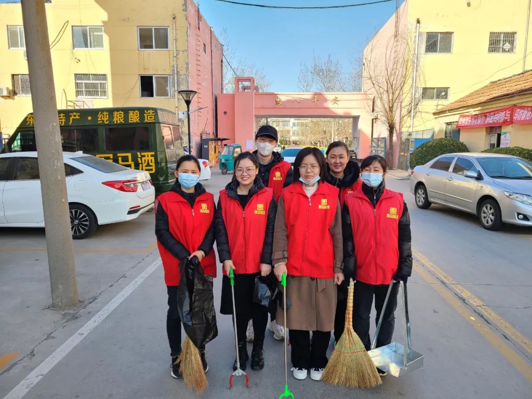 學(xué)雷鋒 樹新風(fēng)丨惠眾財金集團(tuán)開展“文明城市 你我同行”志愿服務(wù)活動(圖4)