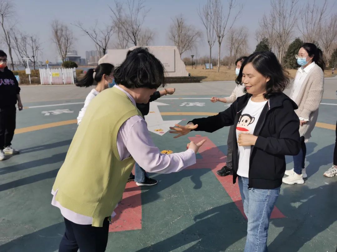 黨建引領(lǐng) 巾幗向黨——惠眾財(cái)金不一樣的女神節(jié)(圖13) 黨建引領(lǐng) 巾幗向黨——惠眾財(cái)金不一樣的女神節(jié)(圖13)