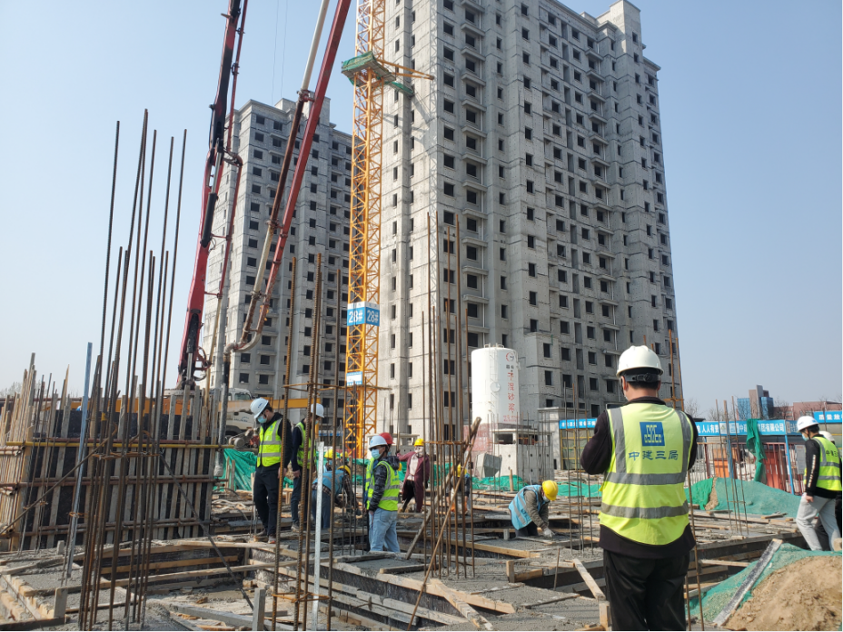 全力以“復(fù)”丨抗疫不按“暫停鍵” 復(fù)工復(fù)產(chǎn)啟動“加速鍵”(圖2) 全力以“復(fù)”丨抗疫不按“暫停鍵” 復(fù)工復(fù)產(chǎn)啟動“加速鍵”(圖2)