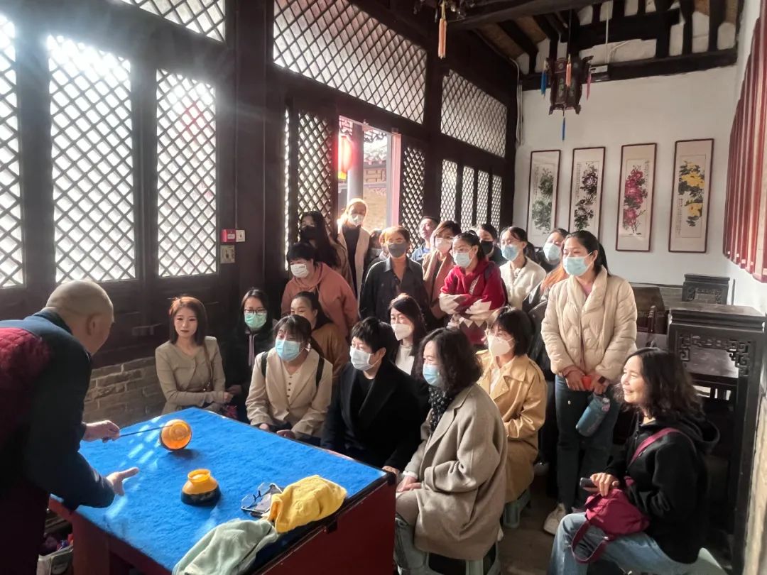 巾幗向黨丨惠眾財(cái)金集團(tuán)舉辦“春歸重顯巾幗風(fēng)采，惜春更需創(chuàng)先爭(zhēng)優(yōu)”春日游活動(dòng)(圖4)