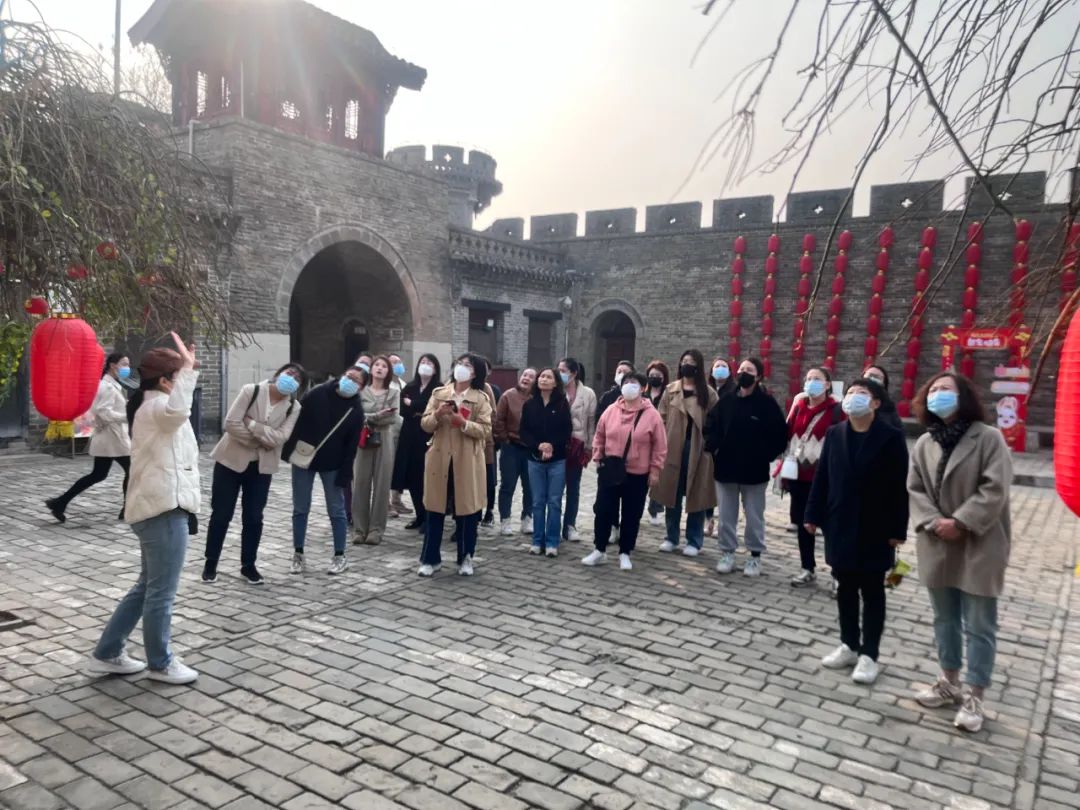 巾幗向黨丨惠眾財(cái)金集團(tuán)舉辦“春歸重顯巾幗風(fēng)采，惜春更需創(chuàng)先爭(zhēng)優(yōu)”春日游活動(dòng)(圖3)