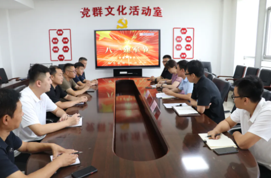 致敬 “最可愛(ài)的人”丨惠眾財(cái)金集團(tuán)召開(kāi)退役軍人座談會(huì)(圖1)